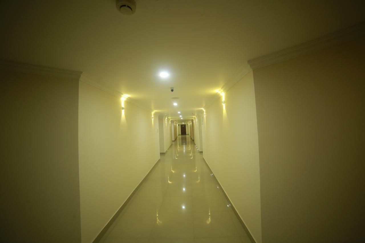 Hotel Horizon International Tullipurmbu エクステリア 写真