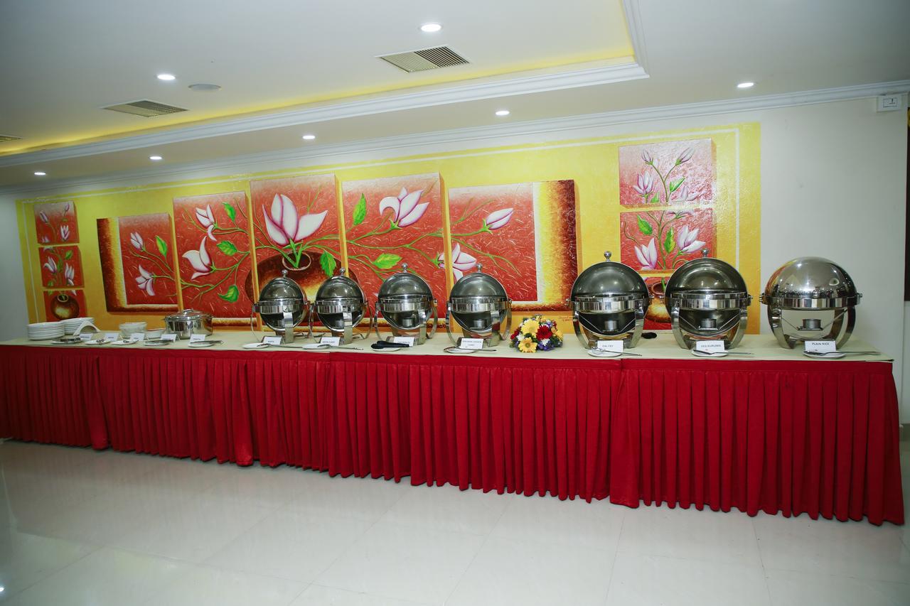 Hotel Horizon International Tullipurmbu エクステリア 写真